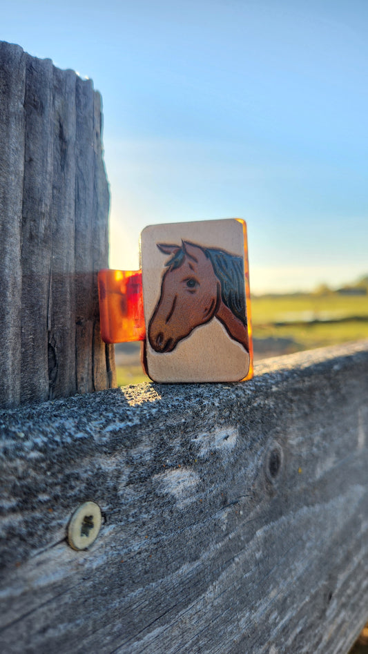 Small Bay Horse Hair Clip